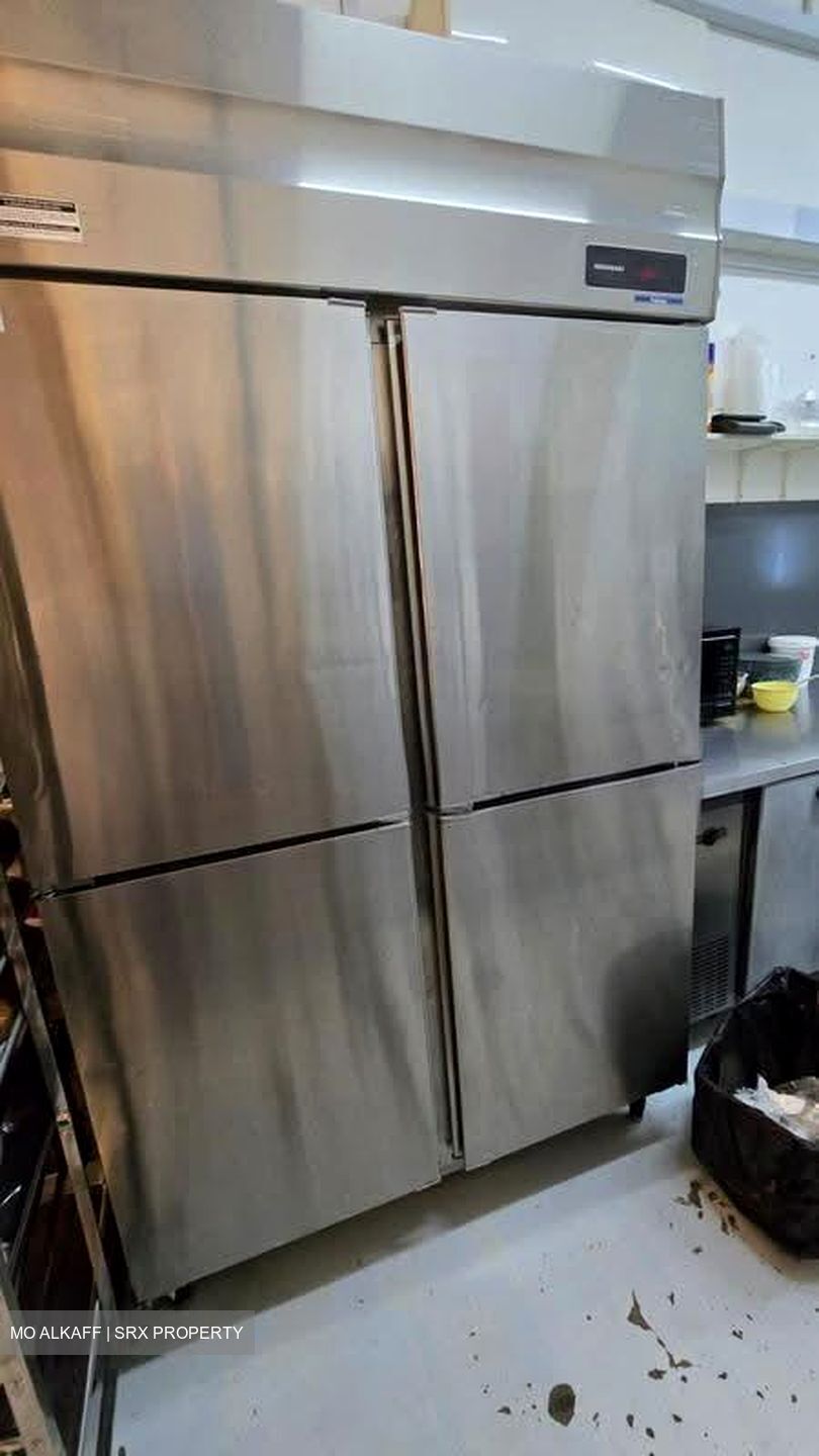 Tampines Street 81 (D18), Retail #618753571